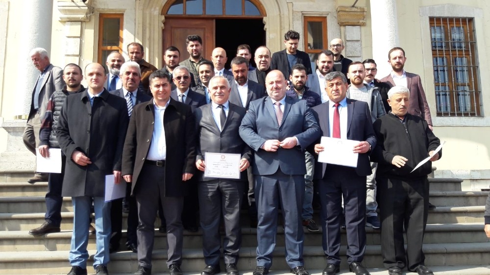 Mehmet Uzun mazbatasını aldı 