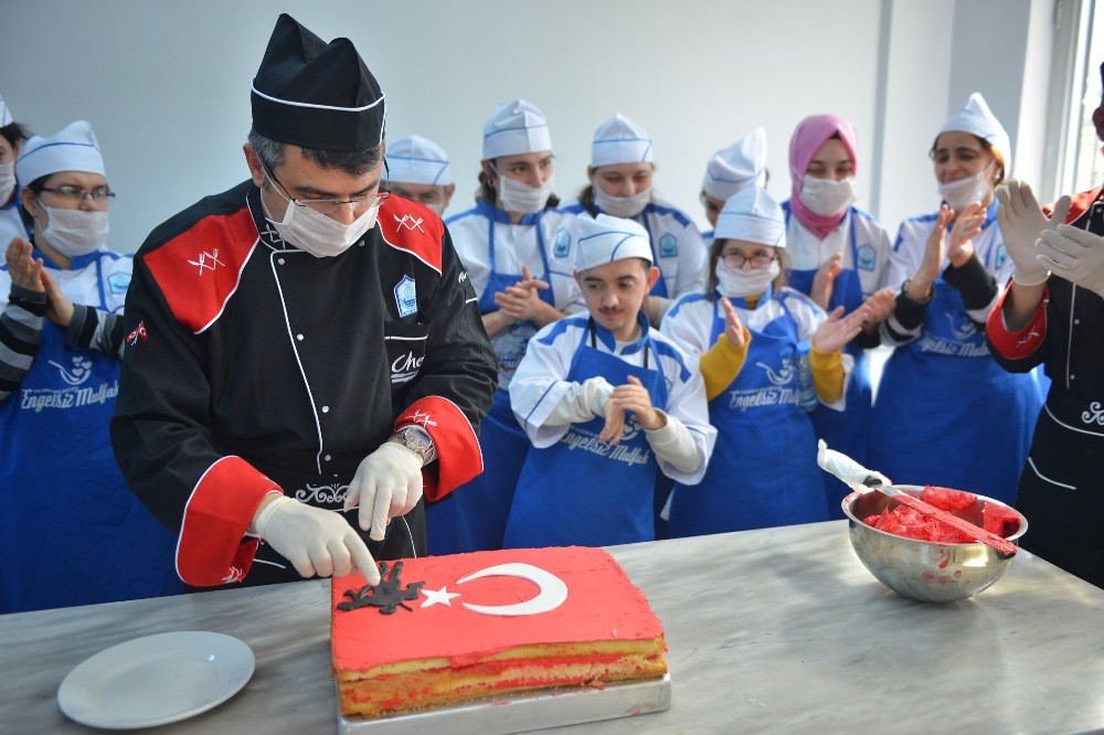 Mehmetçiğe ‘ay yıldızlı’ destek 