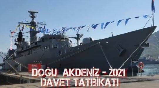 Mehmetçiğin denizlerde gövde gösterisi devam ediyor