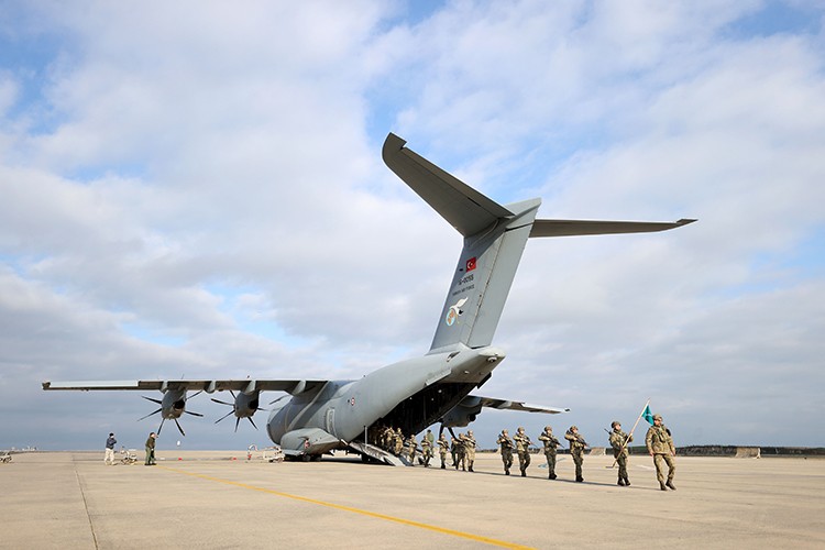 Mehmetçik NATO tatbikatından zaferle döndü: Tekirdağ'da duygu dolu karşılama