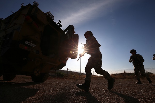 Mehmetçik öyle bir şey yaptı ki… Yurt odalarına dönen öğrenciler şaşkına döndü