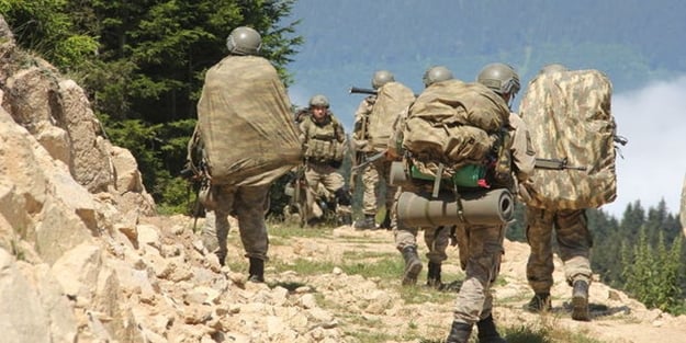 Mehmetçik teröristlere baharda da nefes aldırmıyor