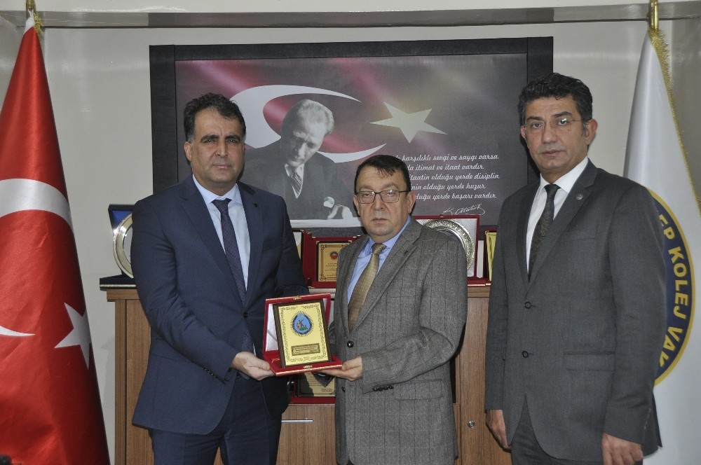 Mehmetçik Vakfı’ndan GKV’ye anlamlı ziyaret 