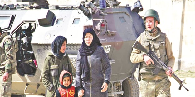 Mehmetçik’ten insanlık dersi