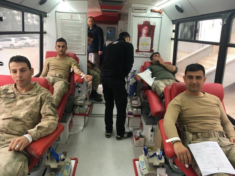 Mehmetçikten “İyi ki varsın kan dostum” kampanyasına destek 