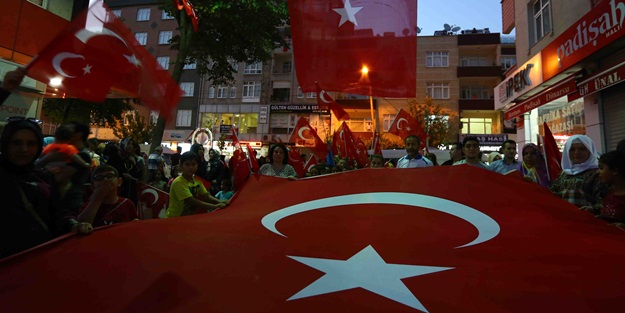 Mehter takımı eşliğinde milli irade yürüyüşü