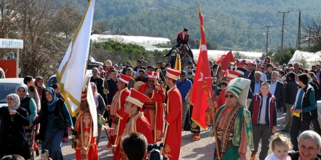  Mehter Takımı eşliğinde düğün