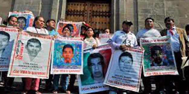 Meksika'da binlerce kişi, kayıp yakınlarının bulunması için yürüdü