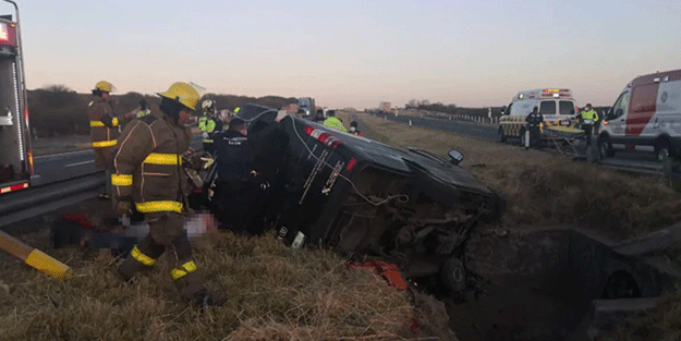 Meksika’da katliam gibi trafik kazası: 13 ölü
