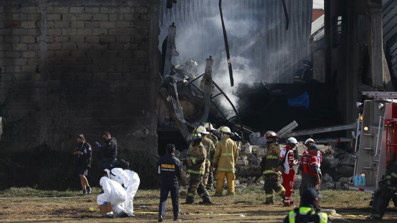 Meksika’da korkunç uçak kazası! Ölüler var