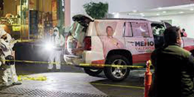 Otele silahlı saldırı düzenleyen saldırganlar 2 kişiyi öldürdü