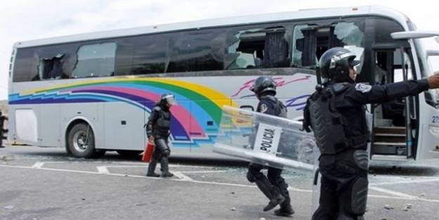 Meksika'da otobüs kazası! Çok sayıda ölü var