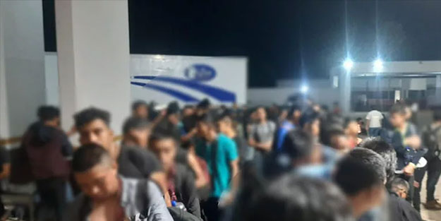 Meksika'da terk edilmiş halde TIR kasasında 343 düzensiz göçmen bulundu