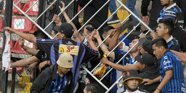 Meksika'daki taraftar kavgasında 26 kişi yaralandı