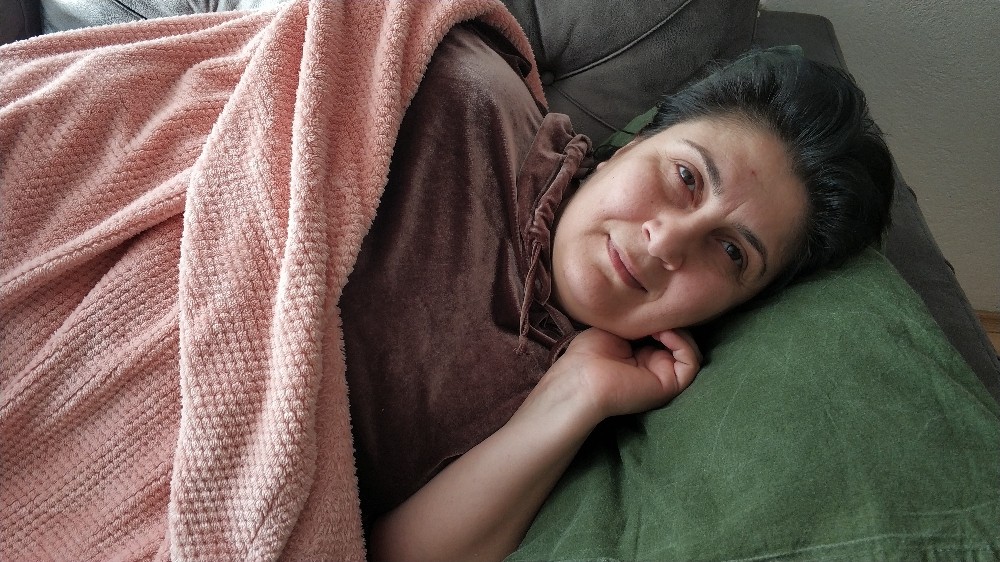 Melek hemşire yaşamak için yardım bekliyor 