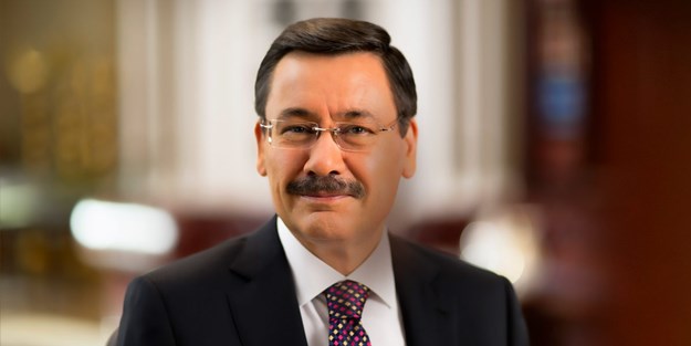 Melih Gökçek: Ankara'ya boğaz geliyor