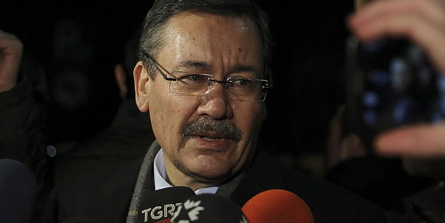 Melih Gökçek 'bombaya bakın' dedi ve açıkladı: Bunlara mı teslim edeceksiniz?