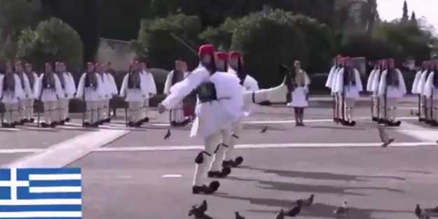 Melih Gökçek fena ti'ye aldı! Bunlardan korkmayan taş olur