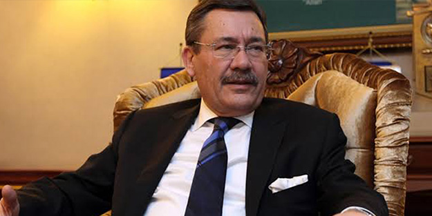 Melih Gökçek paylaşıma destek verdi! Mehmet Metiner: Gün, 15 Temmuz ruhunu kuşanarak ses yükseltme günüdür