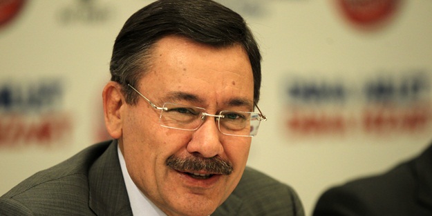 Melih Gökçek'ten Bülent Arınç'a şok sözler