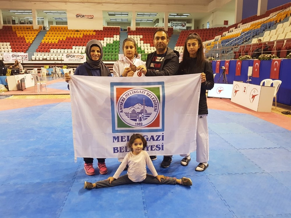 Melikgazi Belediyesi Spor Kulübü’nden milli takıma 4 sporcu 