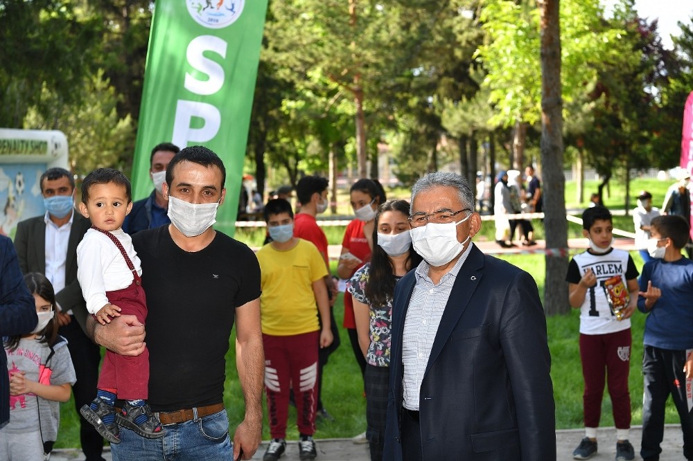 Memduh Başkanla neşeli bir gün 