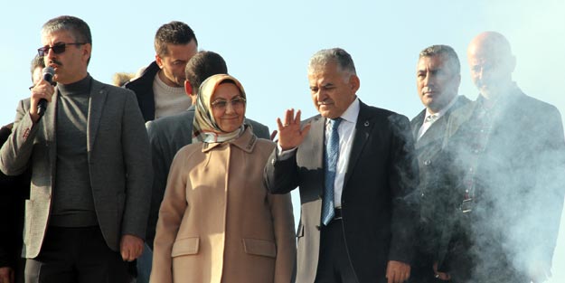 Memduh Büyükkılıç'a Kayseri'de çoşkulu karşılama