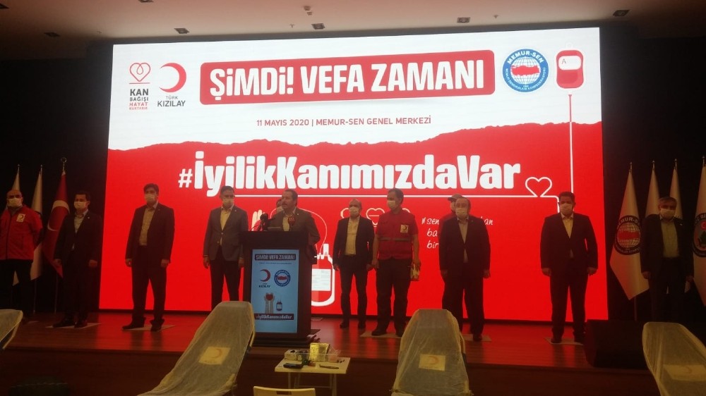 Memur-Sen Genel Başkanı Yalçın, Kızılay’a kan bağışında bulundu 