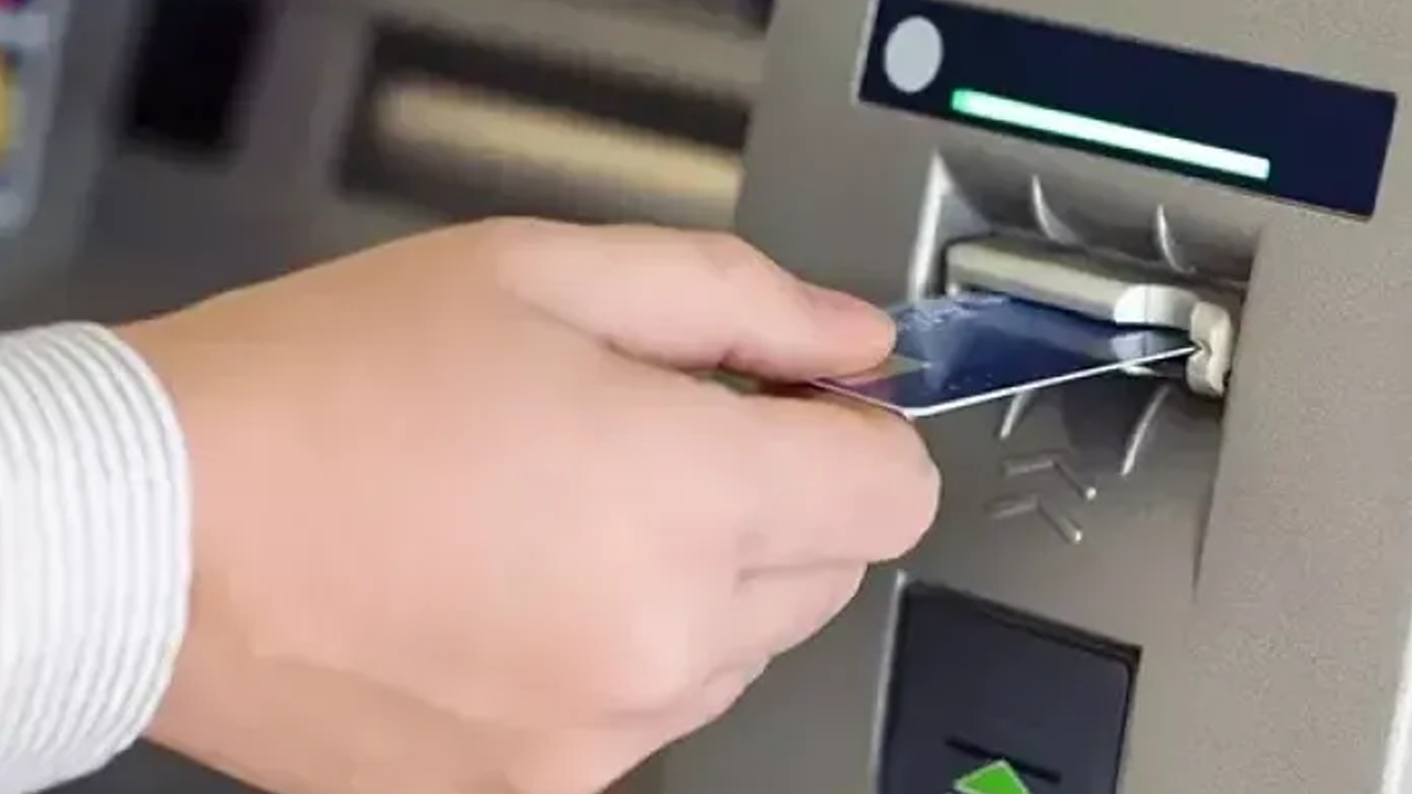 Suriye'de memur ve emekli maaşlarına yüzde 200 zam!