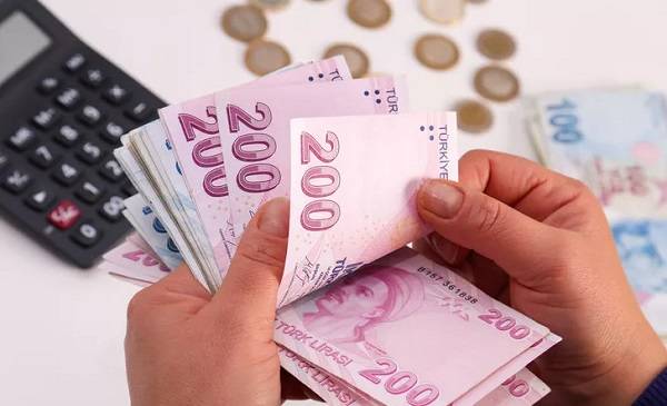 Memur ve emeklilere ne kadar zam var? 2022 memur emekli enflasyon zammı?