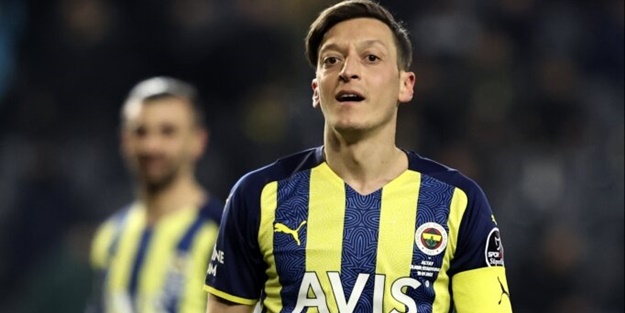 Menajerinden şaka gibi sözler: Mesut Özil şu an izinli