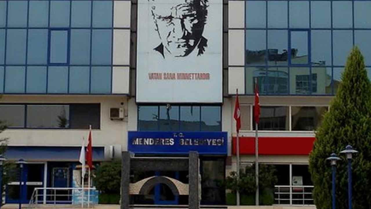 Menderes Belediyesi’nde ağır iddialar: Rüşvet, imar ve ruhsat trafiği iddiaları gündemde