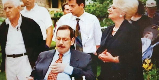 Menderes'in gelininden kritik darbe uyarısı!
