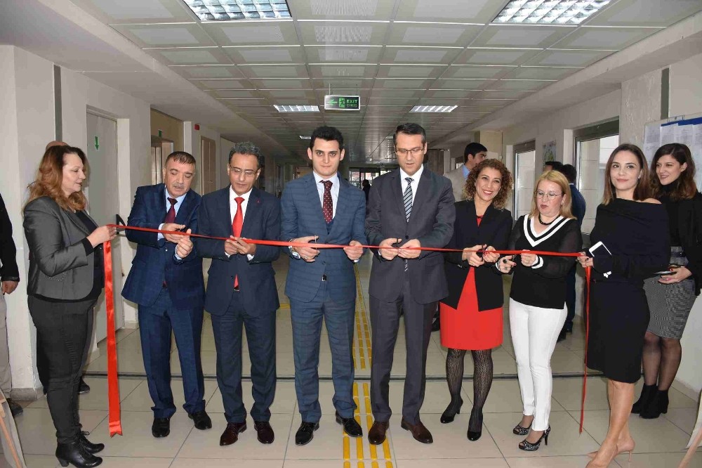 Menemen Adliyesinde 3 boyutlu resim sergisi 