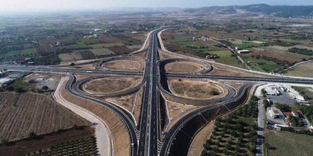Menemen-Aliağa-Çandarlı Otoyolunun bazı kısımları gece yarısı trafiğe açıldı