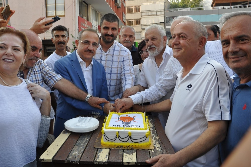 Menemen’de AK Parti’nin kuruluş yıl dönümüne özel program 
