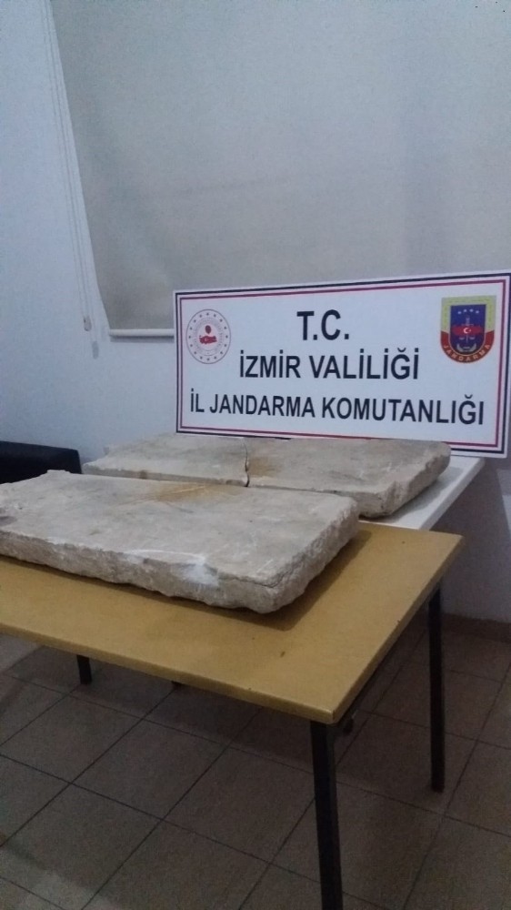 Menemen’de tarihi eser kaçakçılarına operasyon 