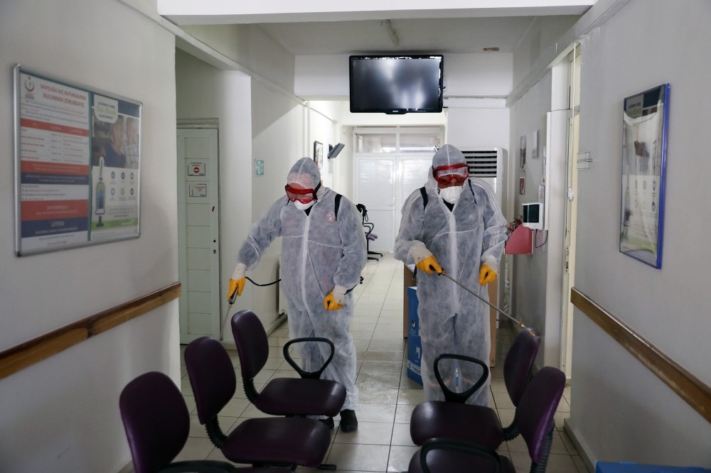 Menteşe’de dezenfekte çalışmaları sürüyor 