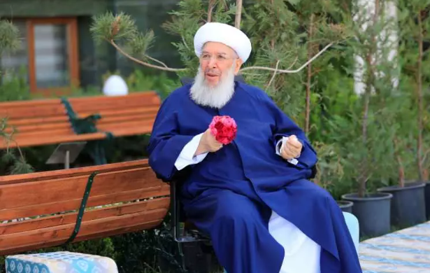 Menzil Şeyhi Seyyid Abdülbâkî Elhüseynî son yolculuğuna uğurlanıyor! Yüz binler akın etti