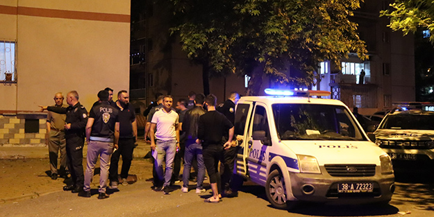 Merakı hastanelik etti! Balkona çıkınca olanlar oldu