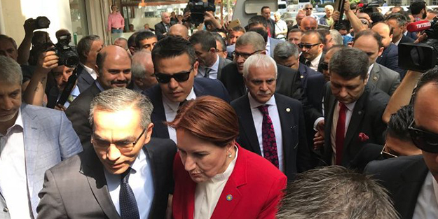 Meral Akşener YSK’da
