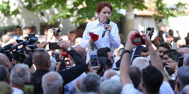 Meral Akşener'den 'Mansur Yavaş'ı aday yapın' diyen vatandaşa ilginç cevap!
