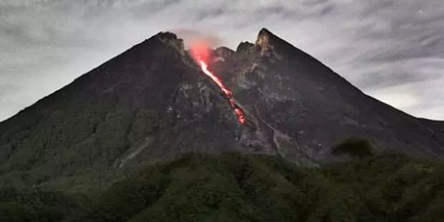Merapi Yanardağı için alarm