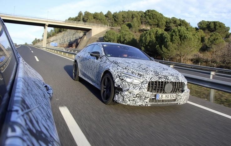 Mercedes-AMG GT4 Cenevre'de sahneye çıkıyor