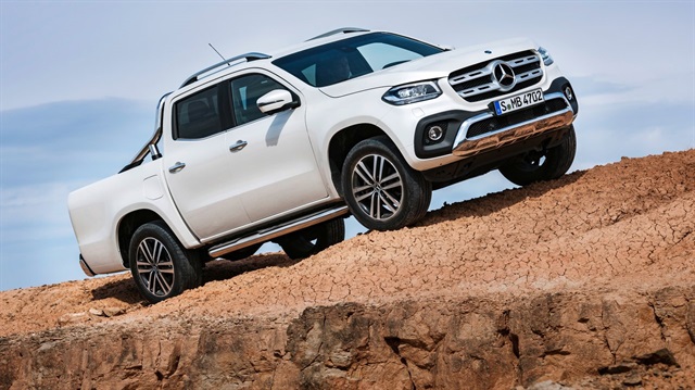 Mercedes-Benz yeni Pick-Up modeli X-Class'ı tanıttı
