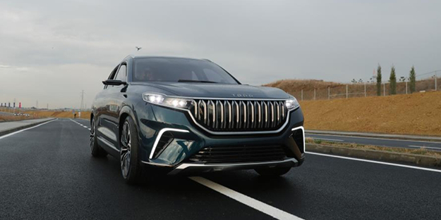 Mercedes ve Tesla'dan TOGG hamlesi! Resmen ilan ettiler