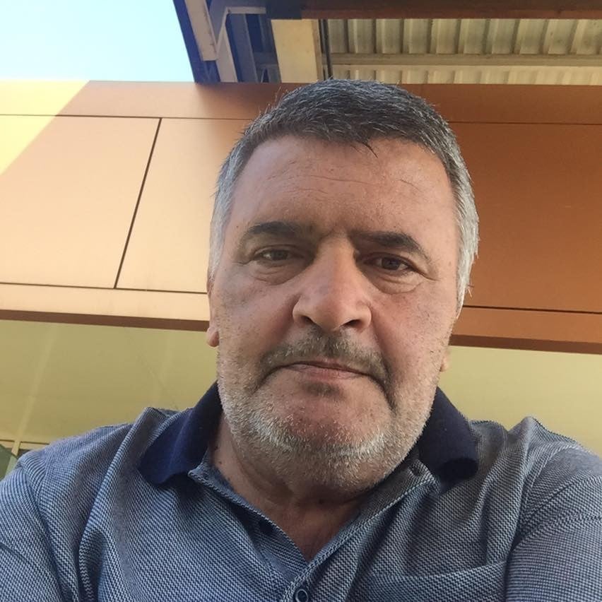 Merdivenlerde fenalaşan öğretmen hastanede öldü 