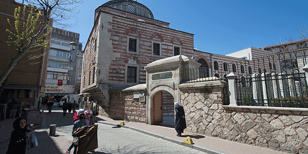 Merhum AbdülMetin Balkanlıoğlu’nun manevi kardeşi AbdülAziz Bağcı’nın hanımı vefat etti