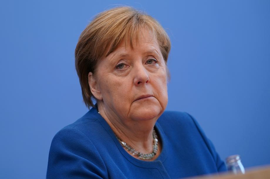 Merkel: “Almanya’nın yüzde 70’i enfekte olabilir” 