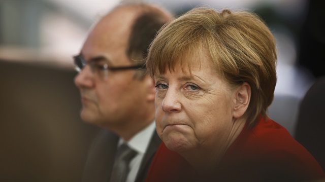 Merkel partisine borçlu çıktı
